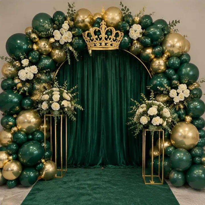 Decoration Emerald and gold